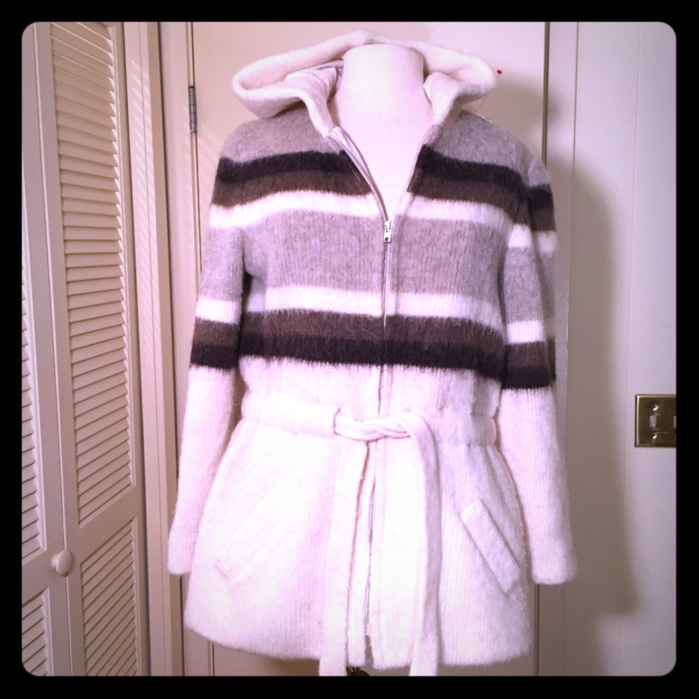 Hand Knit Icelandic Sweater ❄️